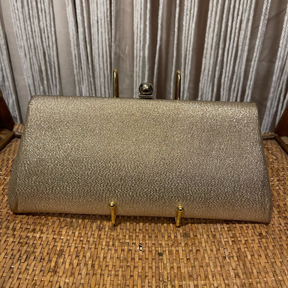 Vintage gold lame’ evening clutch with a metallic finish - Picture 5 of 5